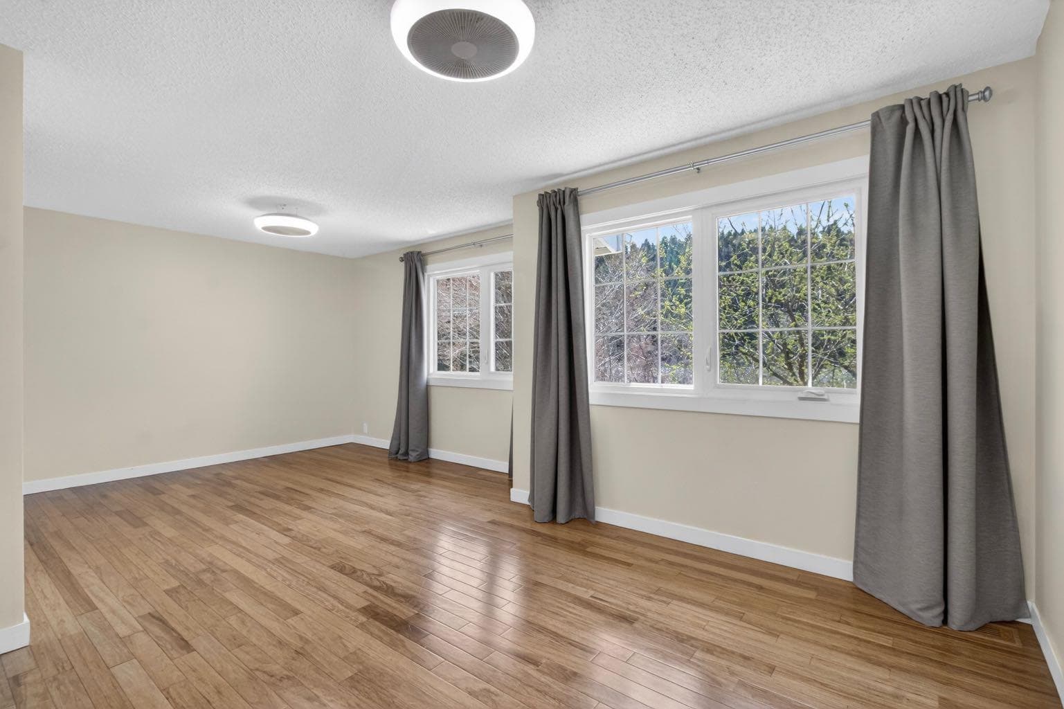 360 Point Mckay Gardens NW