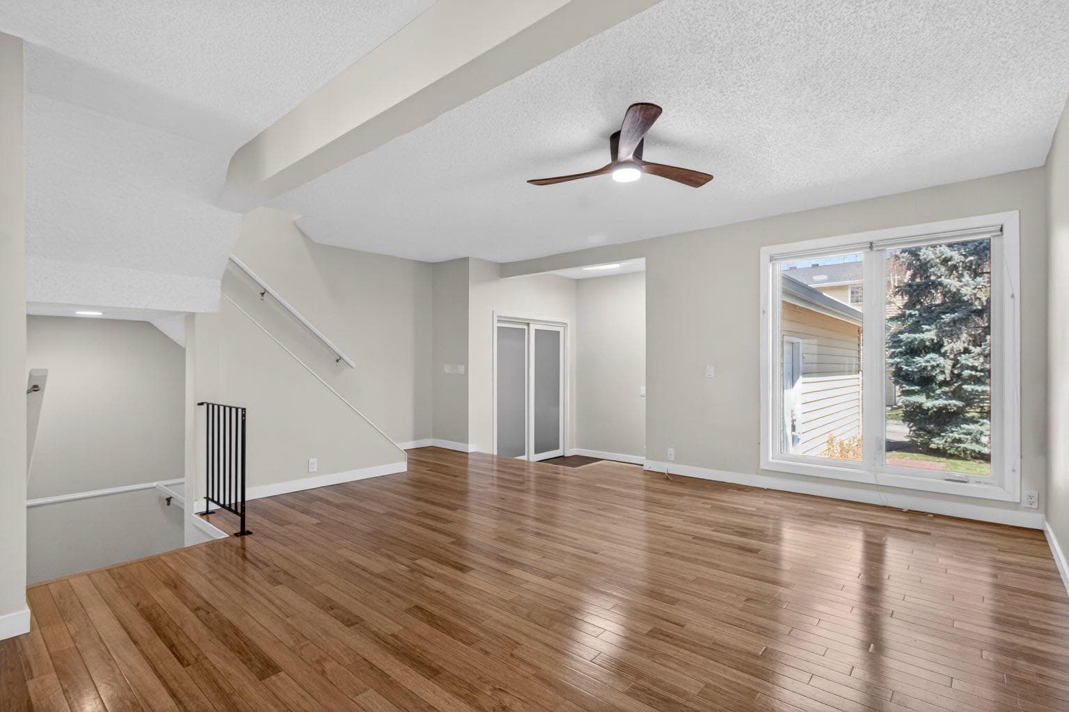 360 Point Mckay Gardens NW