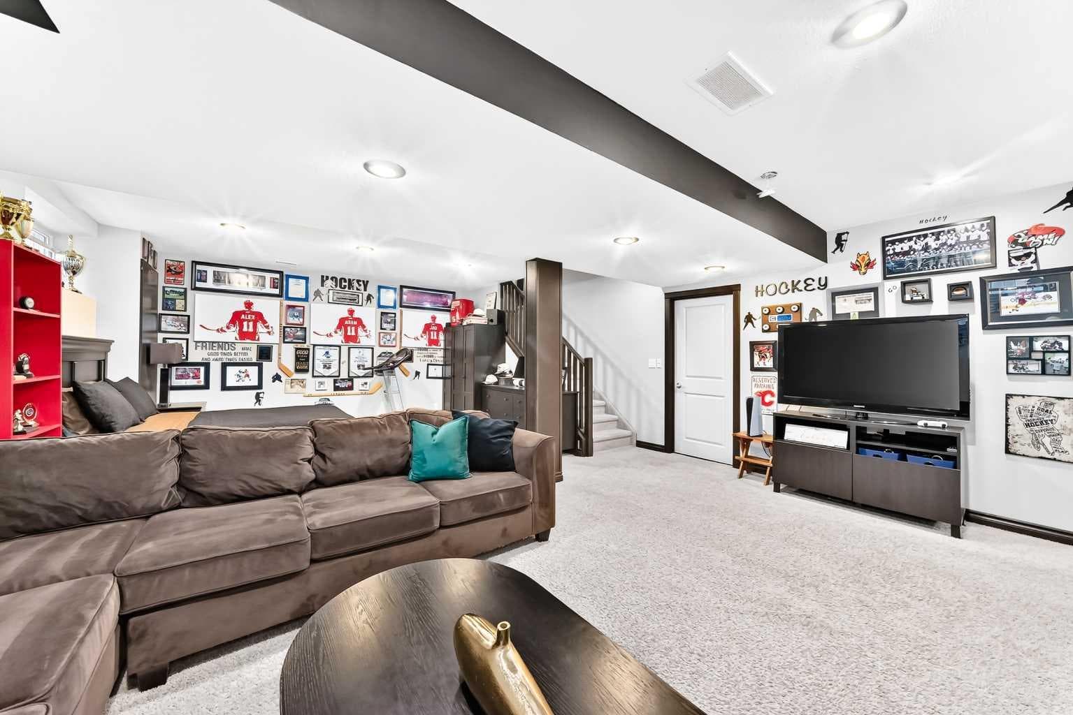 188 Hawkmere Way 