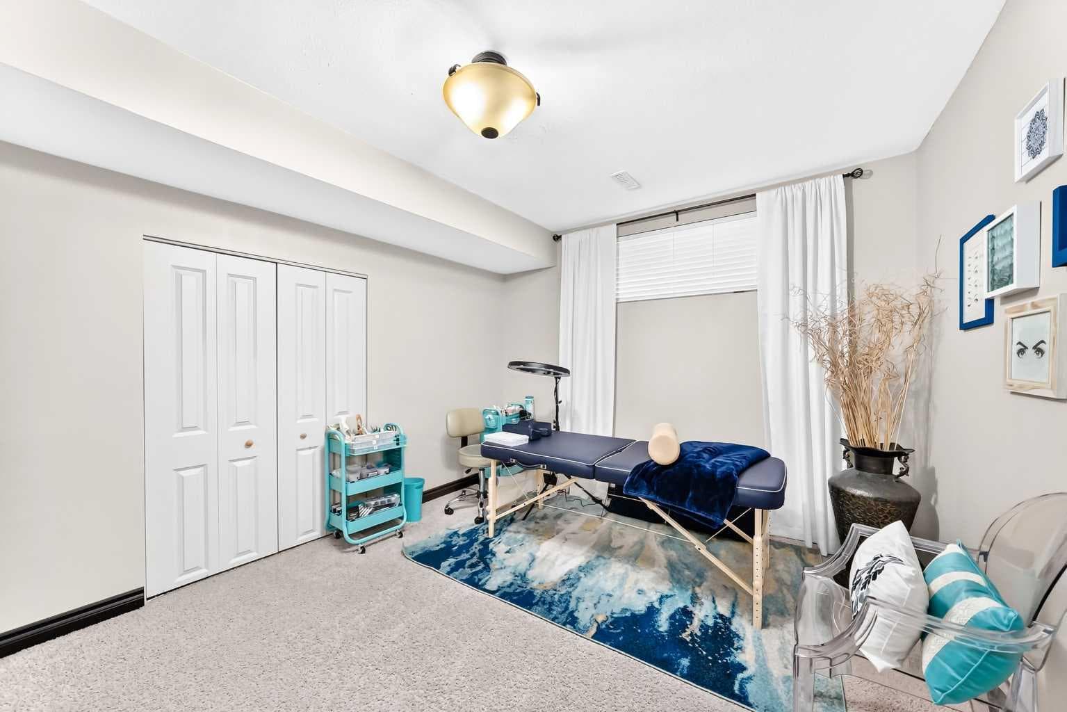 188 Hawkmere Way 