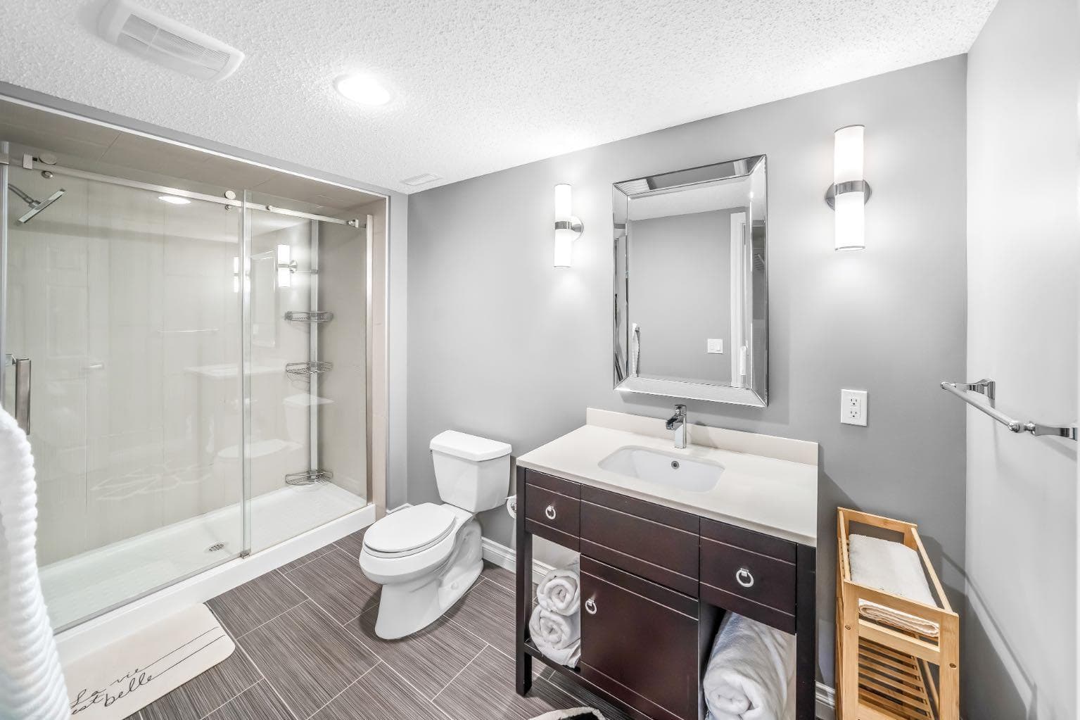 255 Gleneagles View 