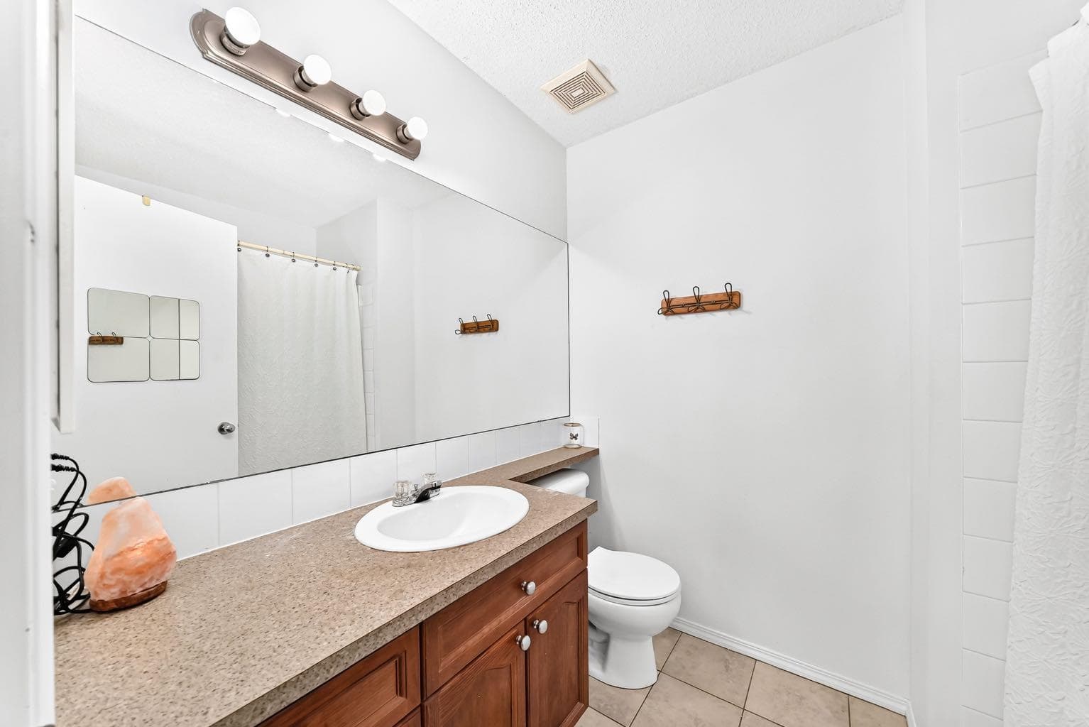 619 Country Village Cape NE