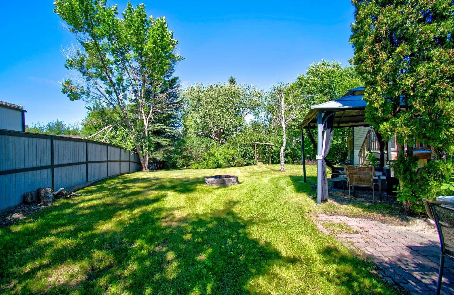 24 Spring Dale Court SE