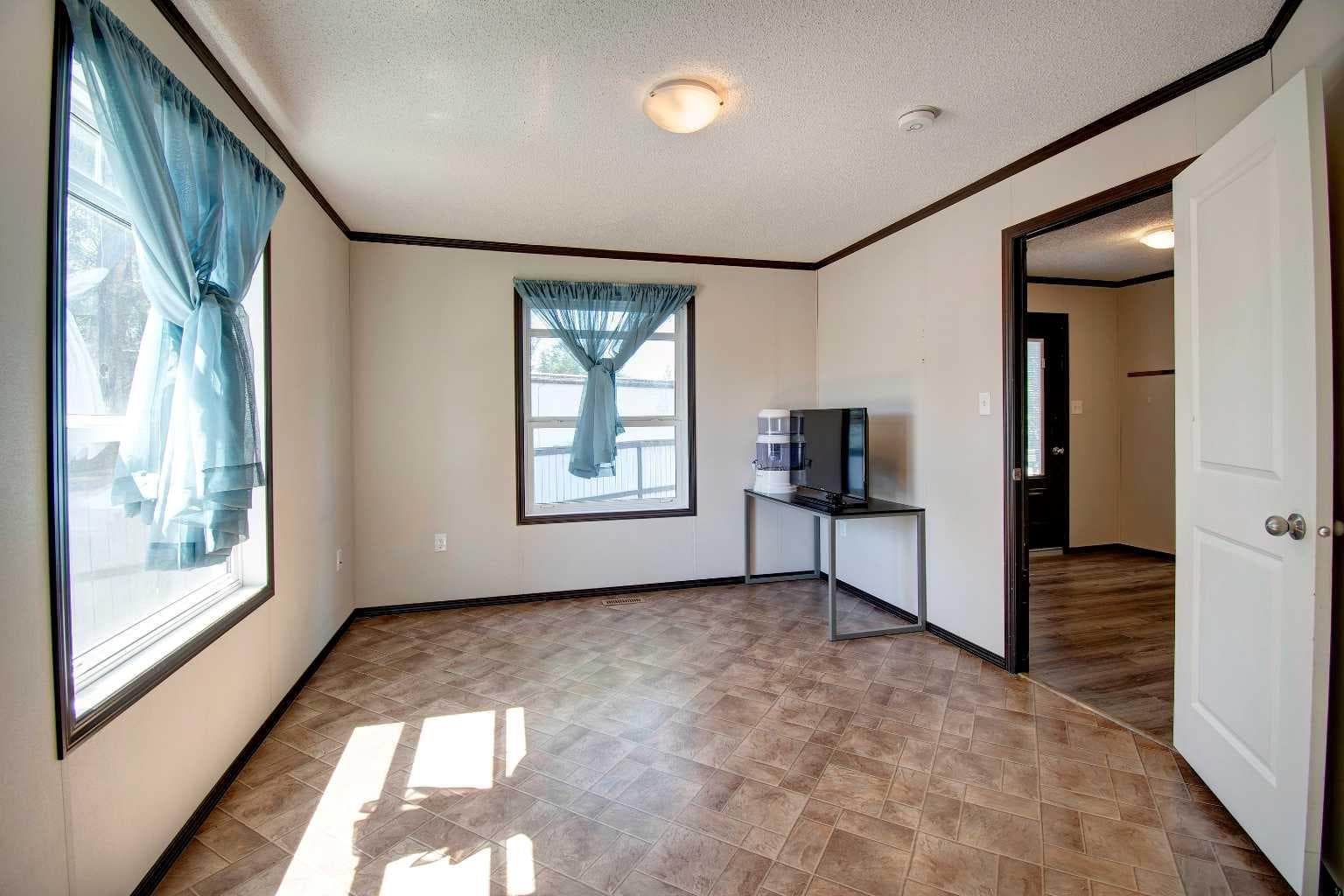 24 Spring Dale Court SE