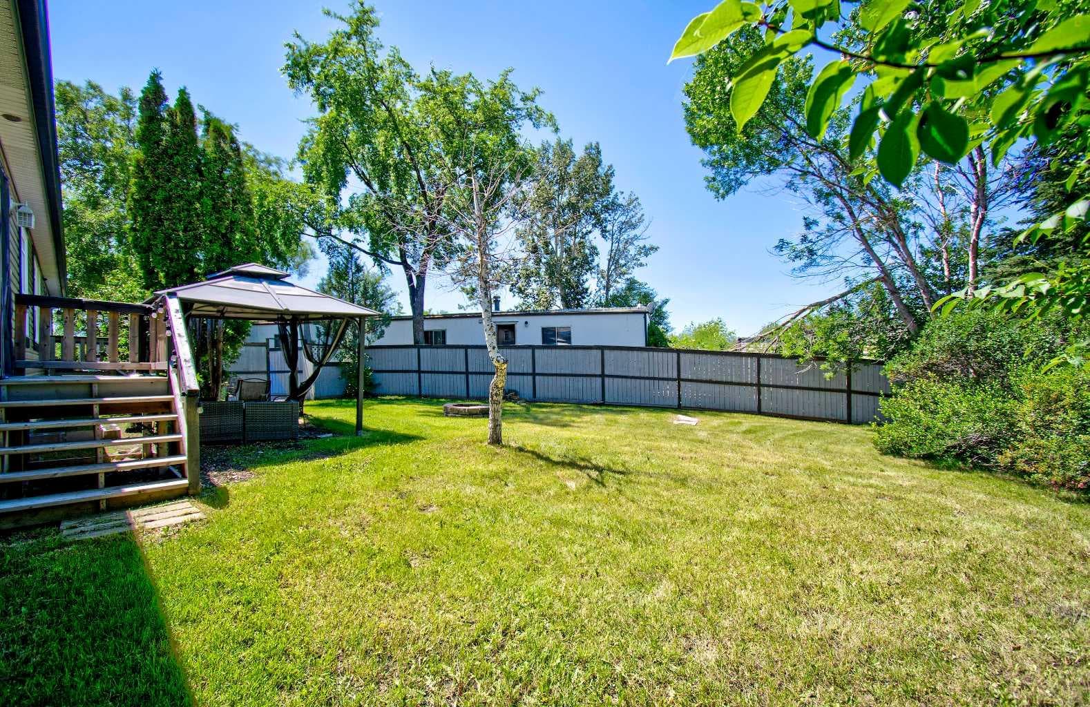 24 Spring Dale Court SE