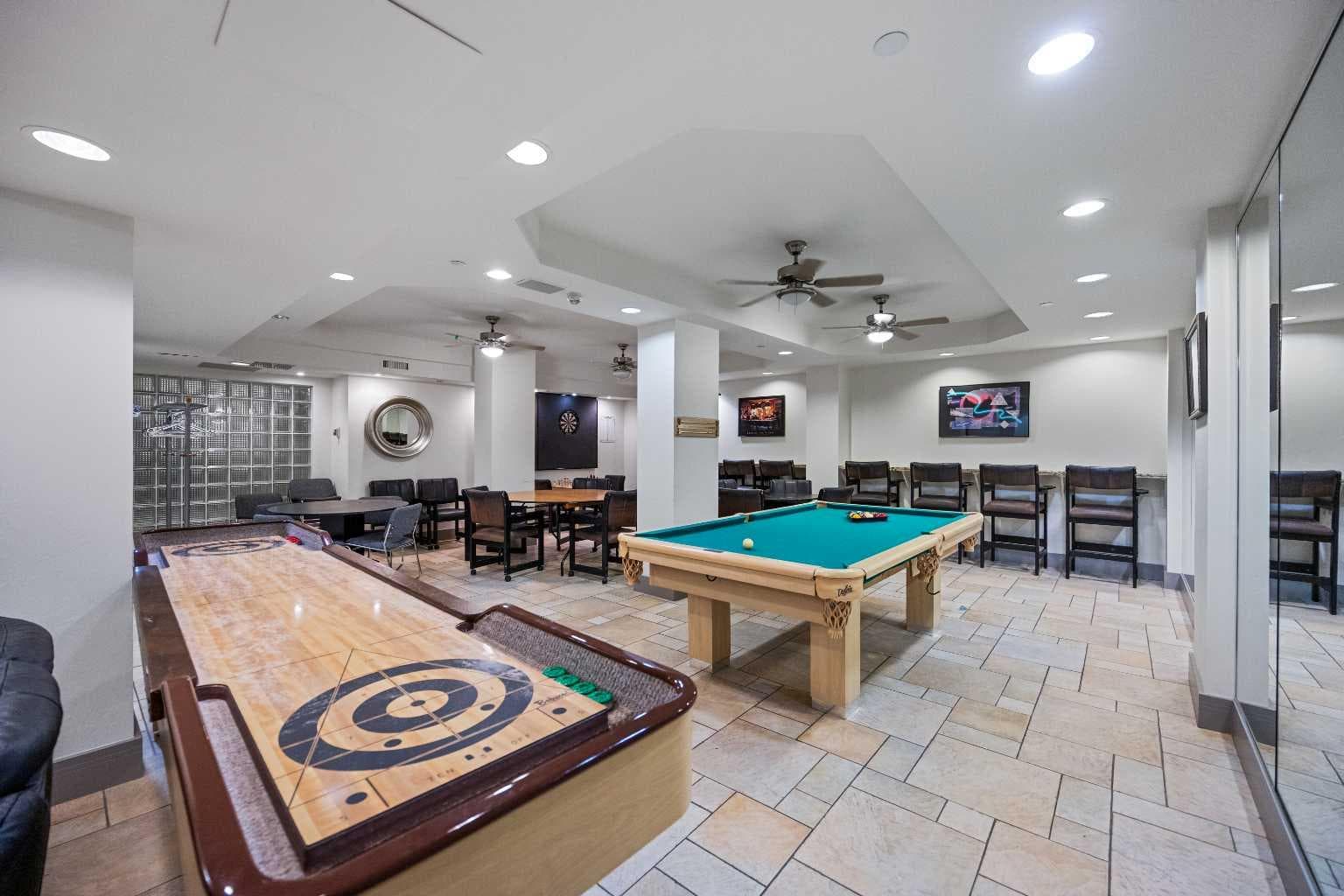 204, 4603 Varsity Drive NW