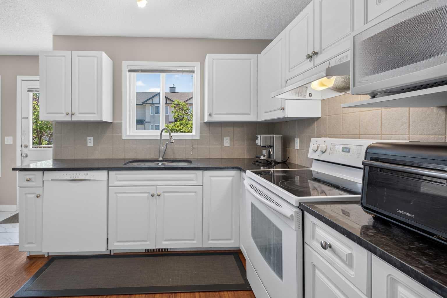 118 Royal Birch Villas NW