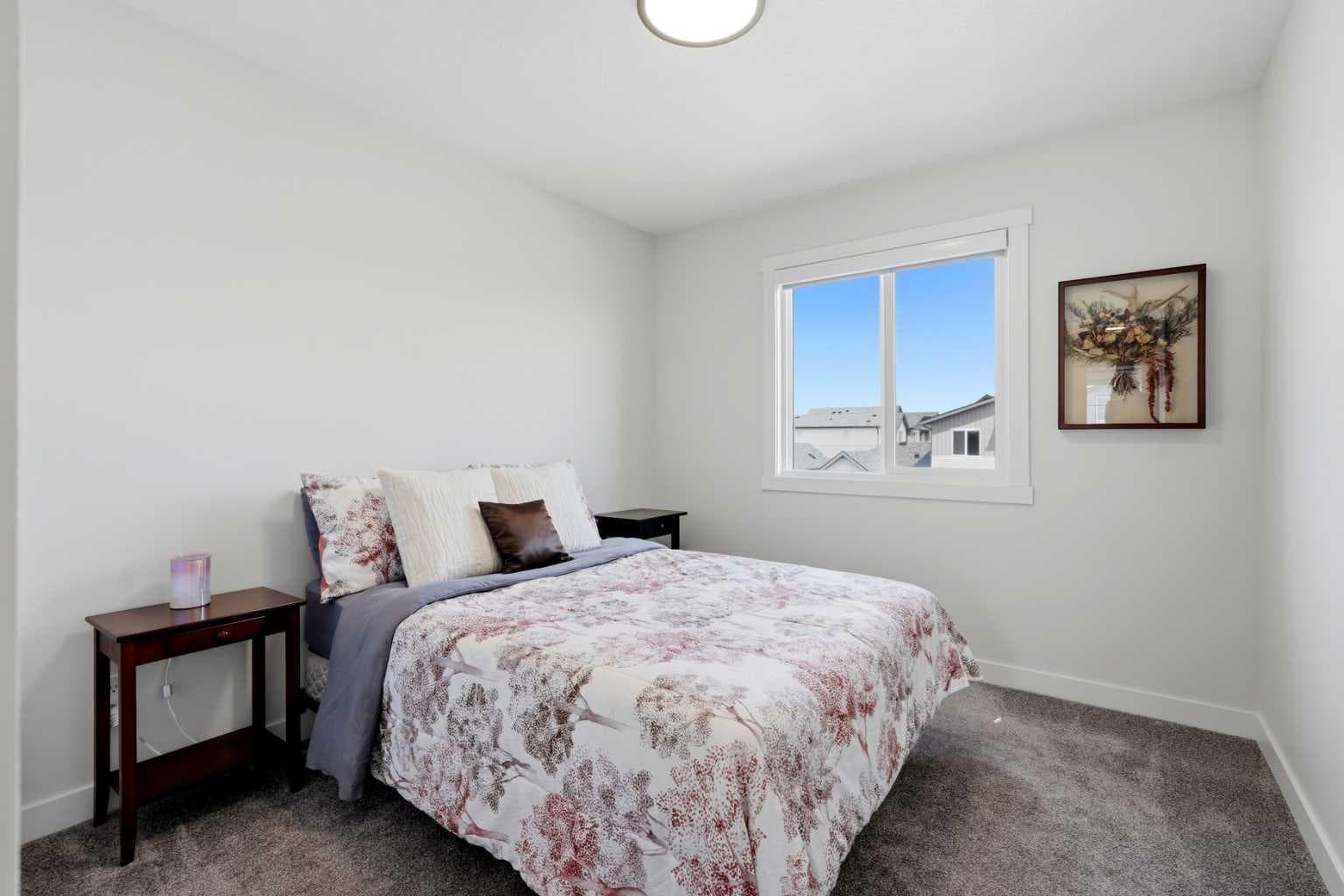 52 Emberside Grove 