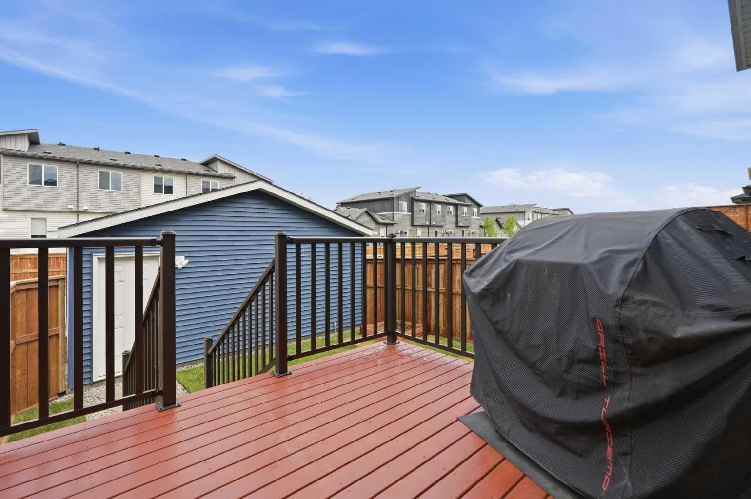52 Emberside Grove 