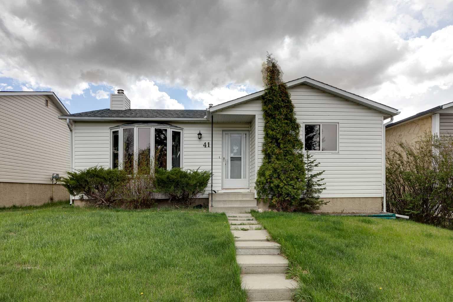 41 Alpine Crescent SE