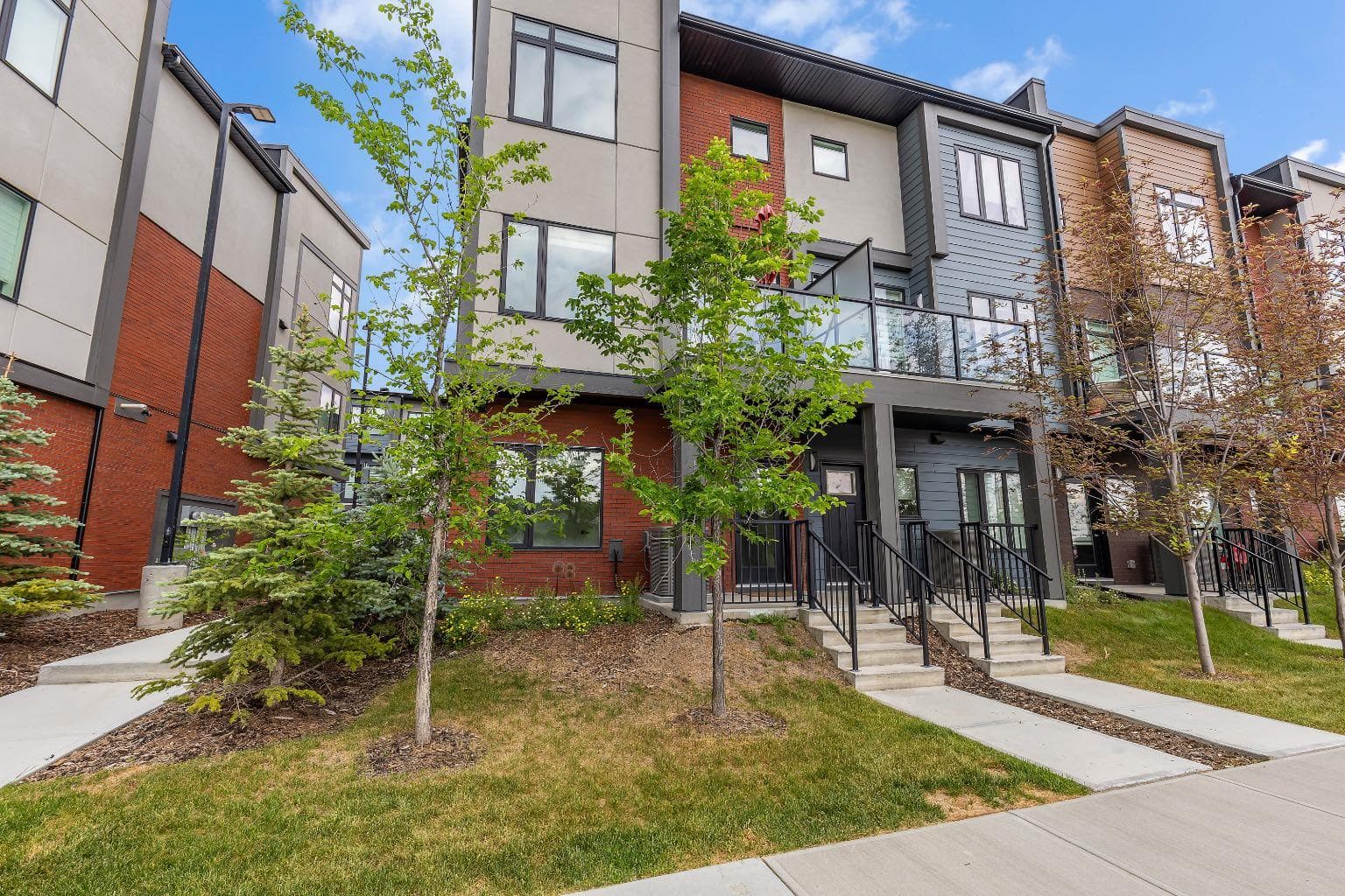 171 Greenbriar Place NW