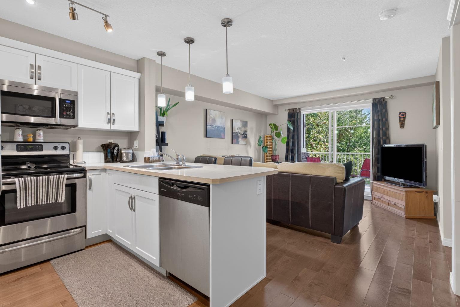 204, 406 Cranberry Park SE