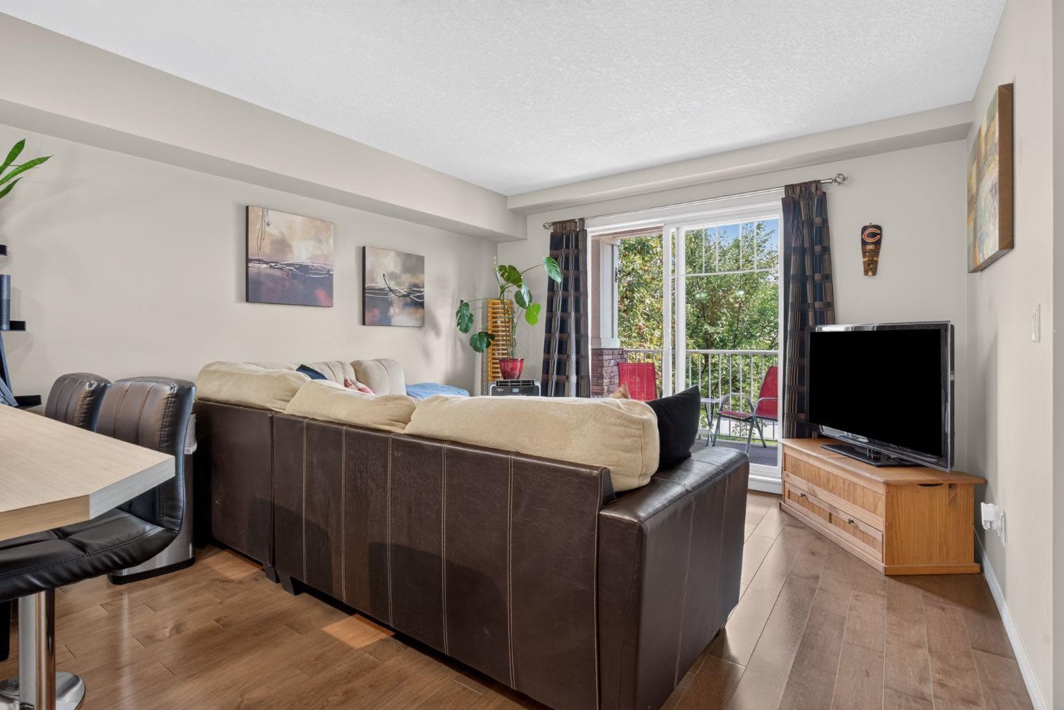 204, 406 Cranberry Park SE