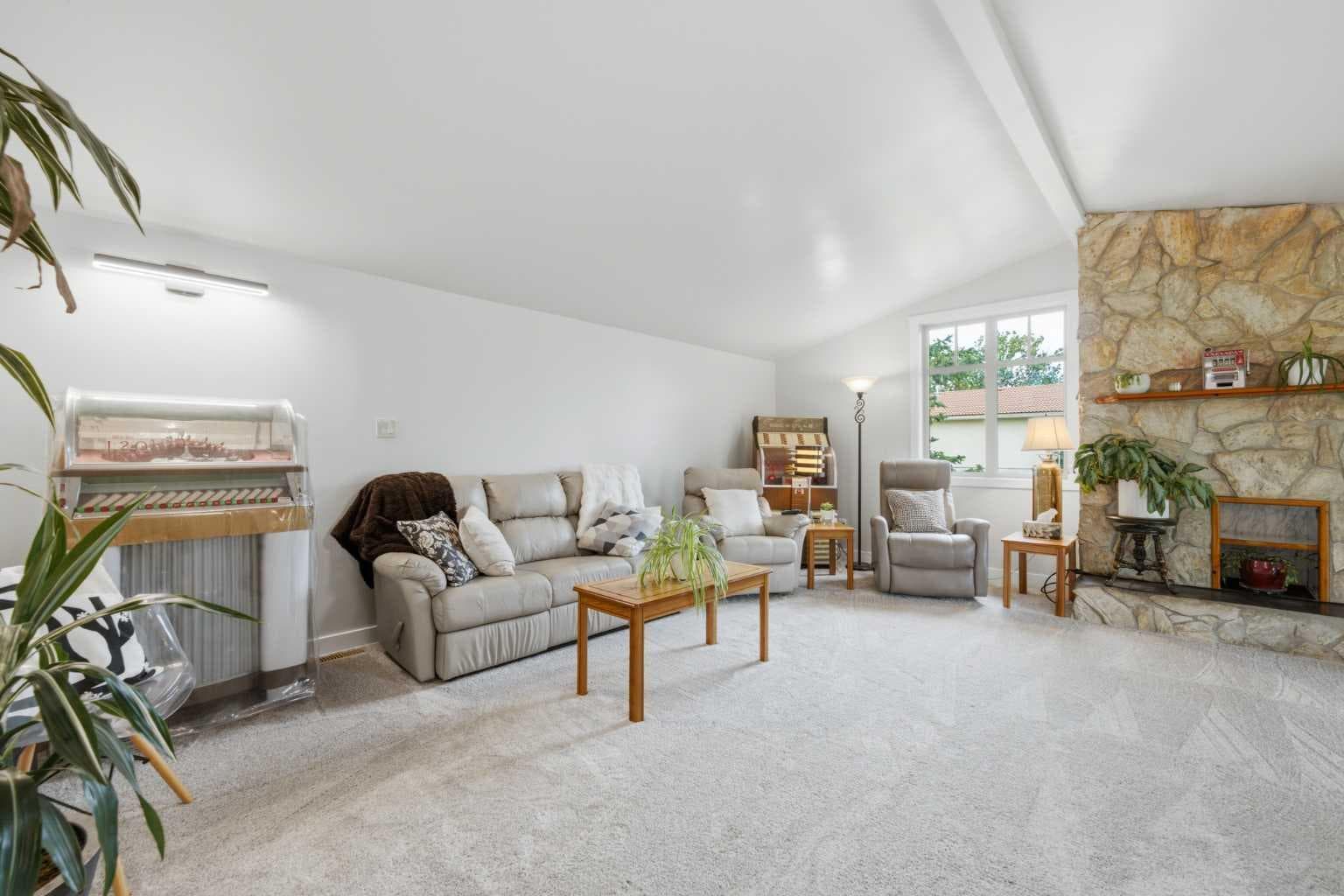 97 Delrich Meadows 