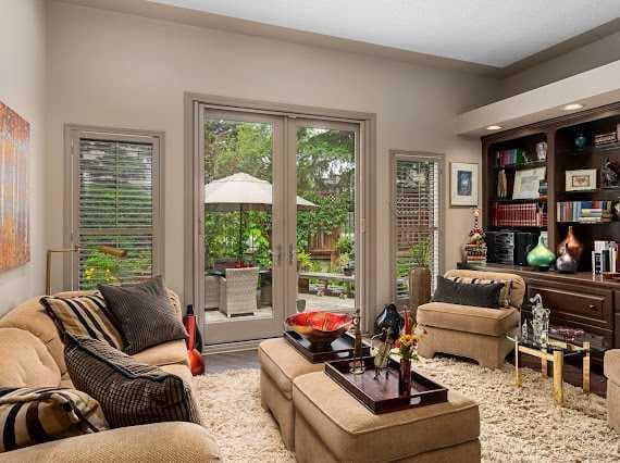 39 Baycrest Court SW