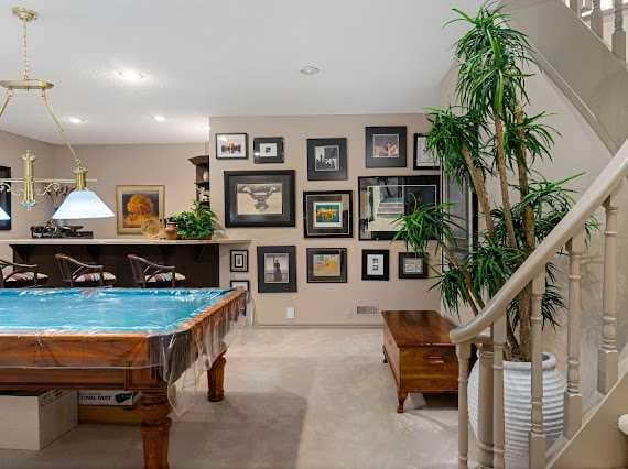 39 Baycrest Court SW