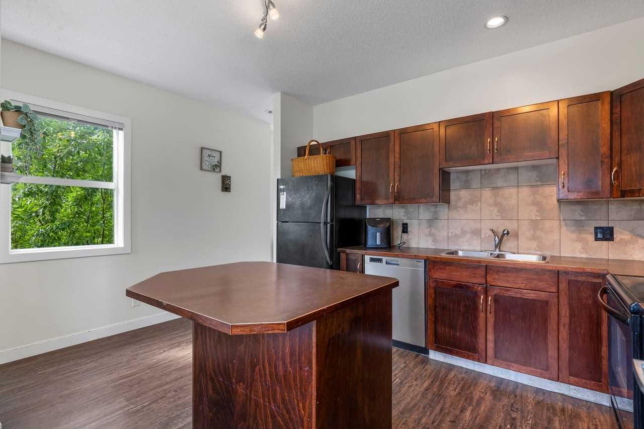 56, 28 Heritage Drive 