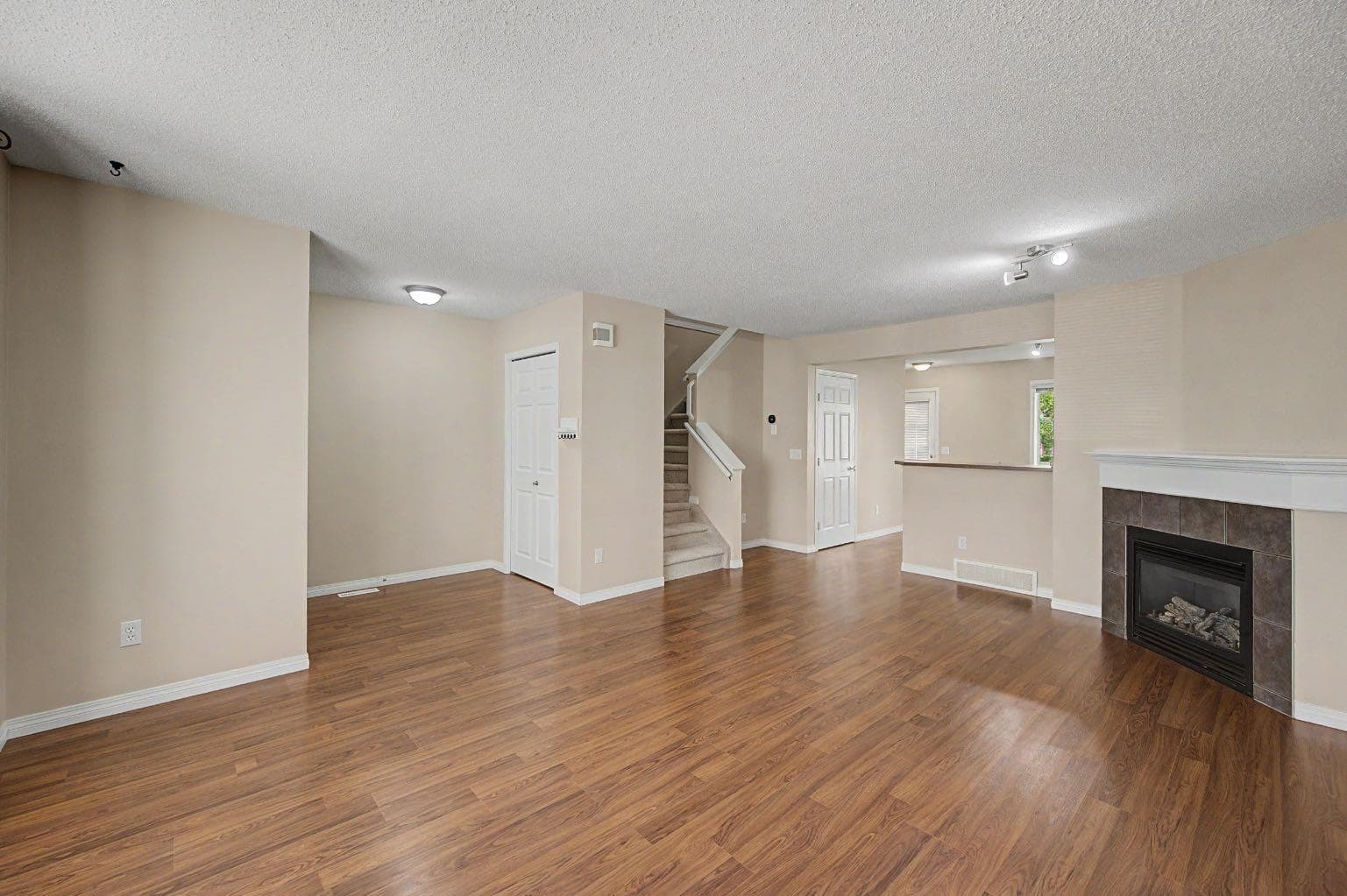 65 Royal Birch Villas NW