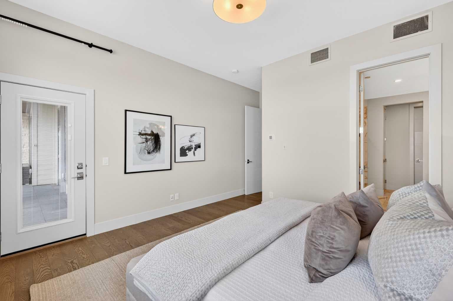101, 23 Mahogany Circle SE