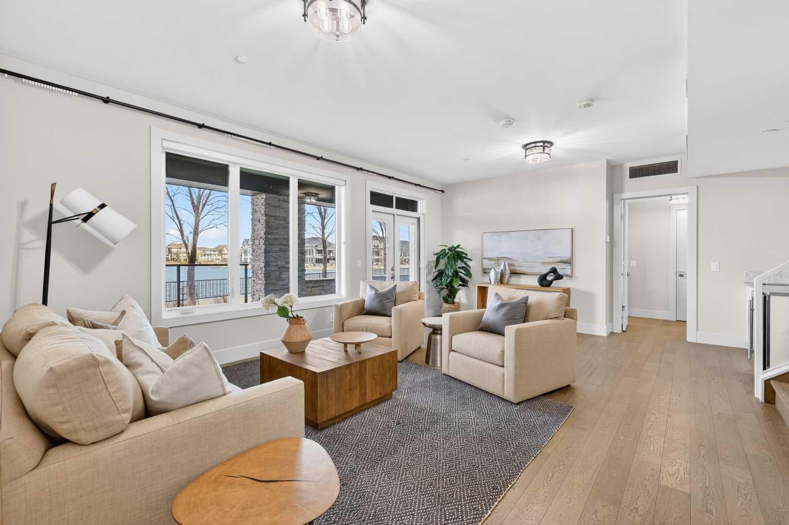 101, 23 Mahogany Circle SE