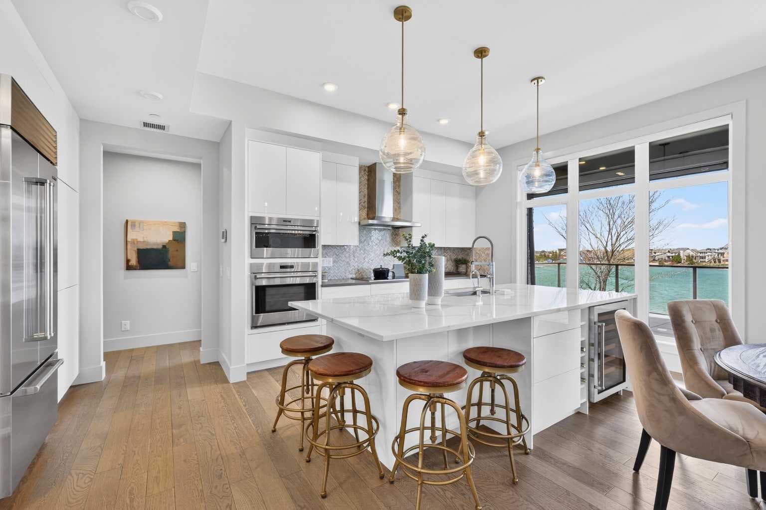 101, 23 Mahogany Circle SE