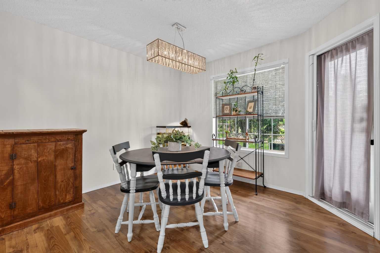 37 Beddington Gardens NE