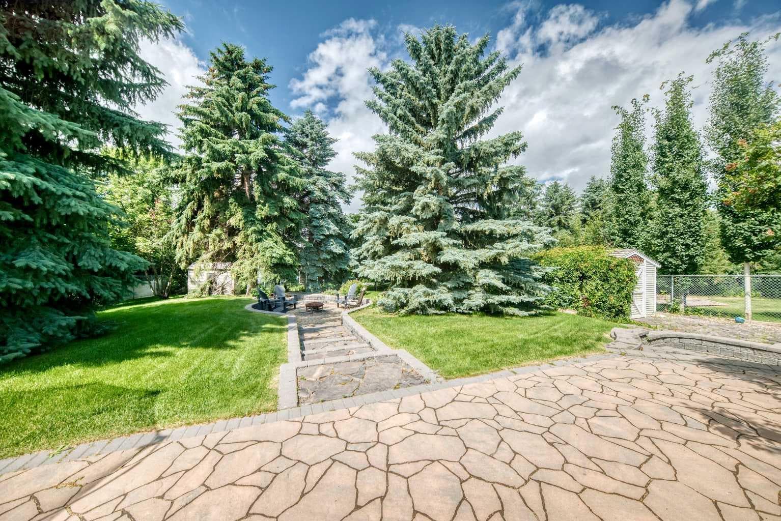 777 EAST LAKEVIEW Road 