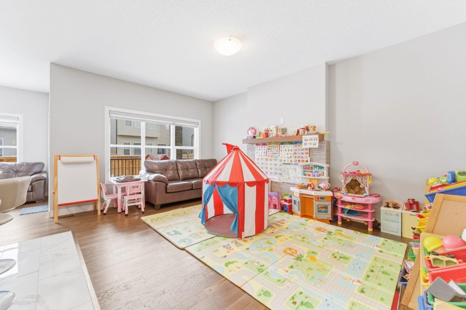 14 Belvedere Point SE