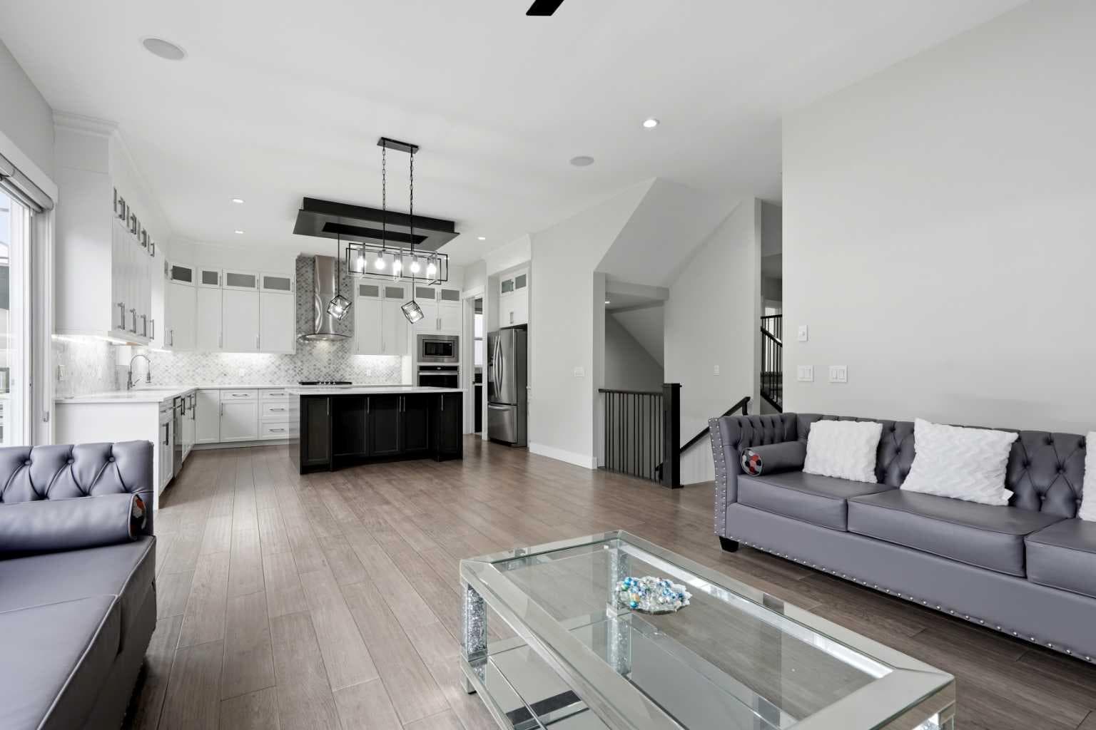 111 Kinniburgh Place 