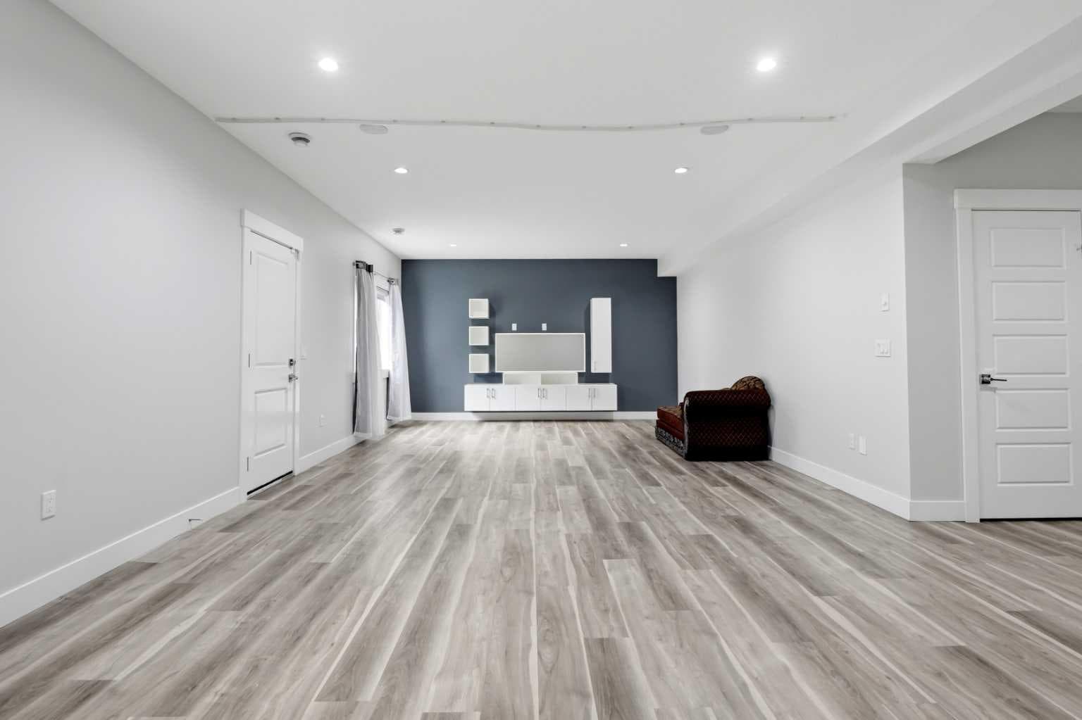 111 Kinniburgh Place 