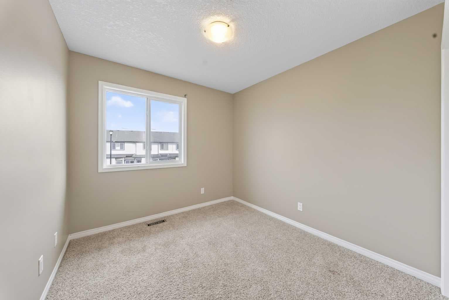 207, 620 Luxstone Landing SW