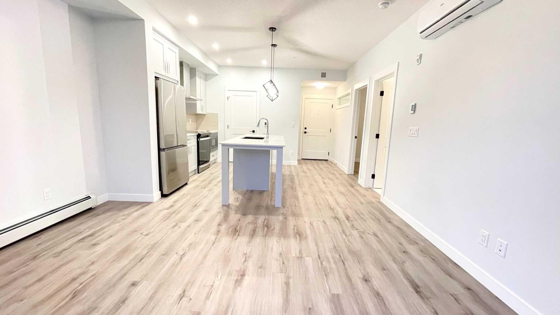 115, 40 Sage Hill  NW
