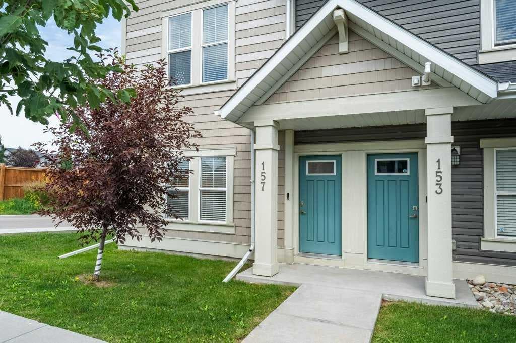 157 South Point Court SW