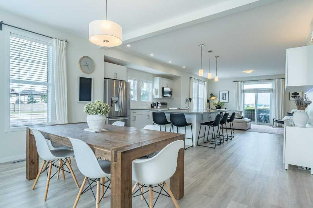 157 South Point Court SW
