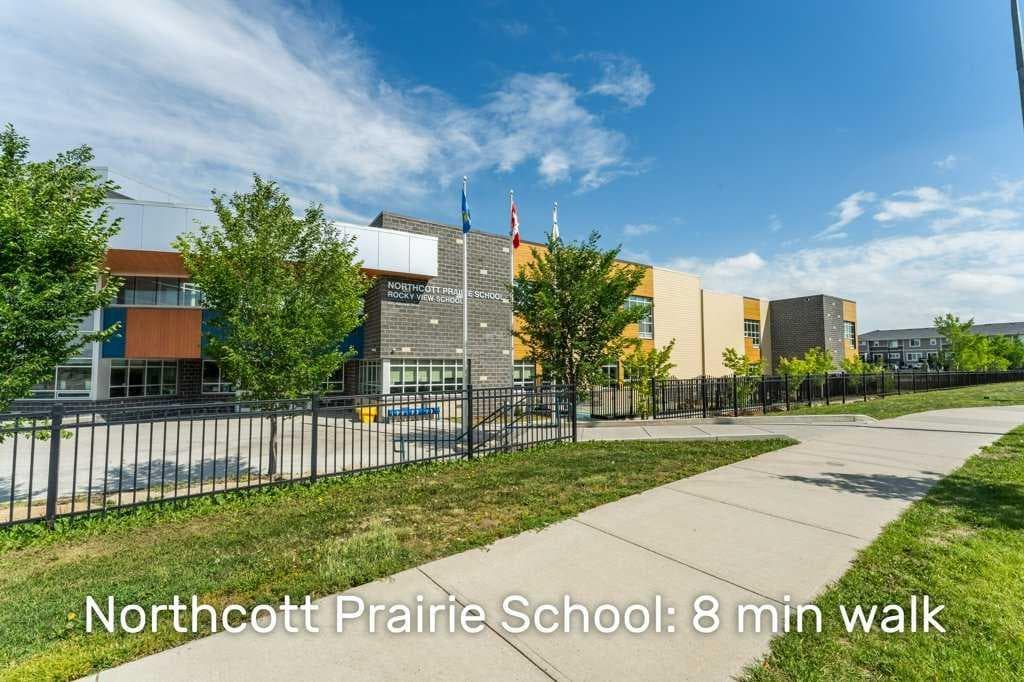 157 South Point Court SW