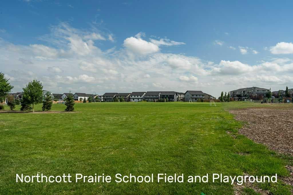 157 South Point Court SW