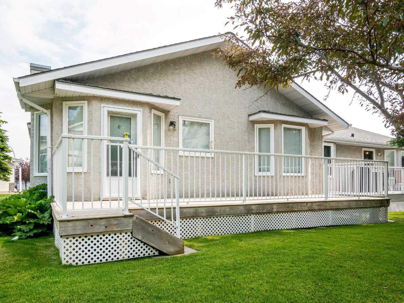 277 Arbour Cliff Close NW