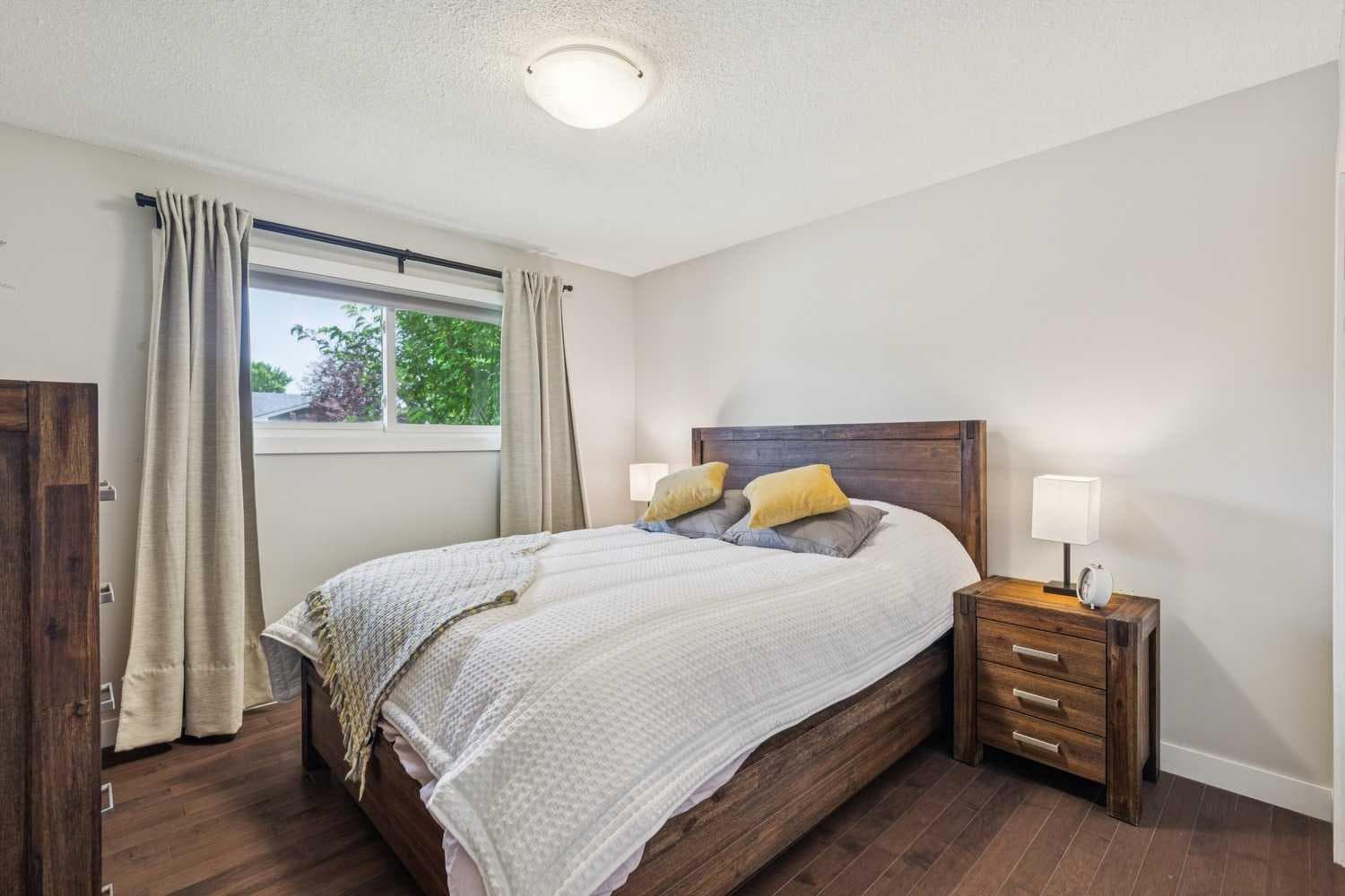241 Allan Crescent SE