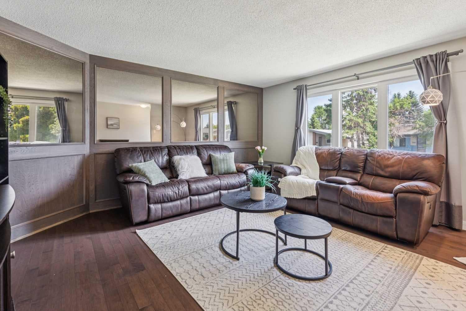 241 Allan Crescent SE