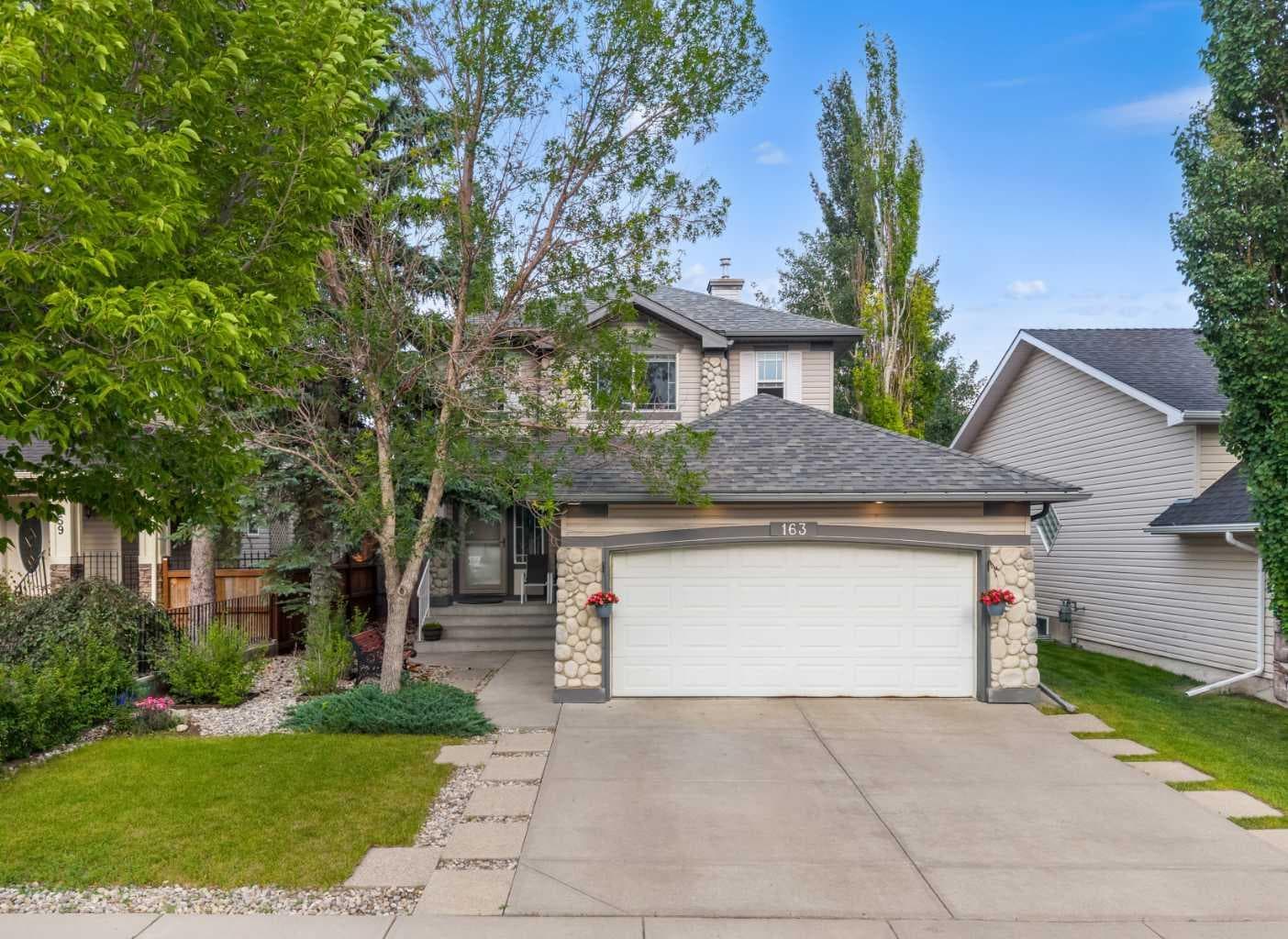 163 West Lakeview Passage 