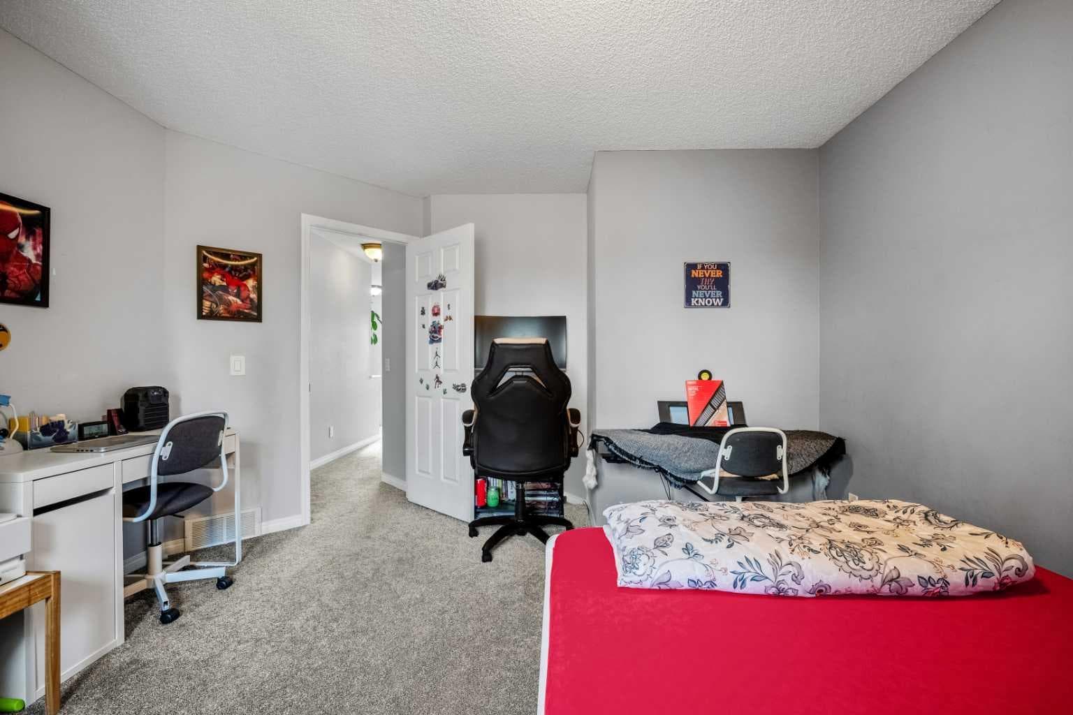 163 West Lakeview Passage 