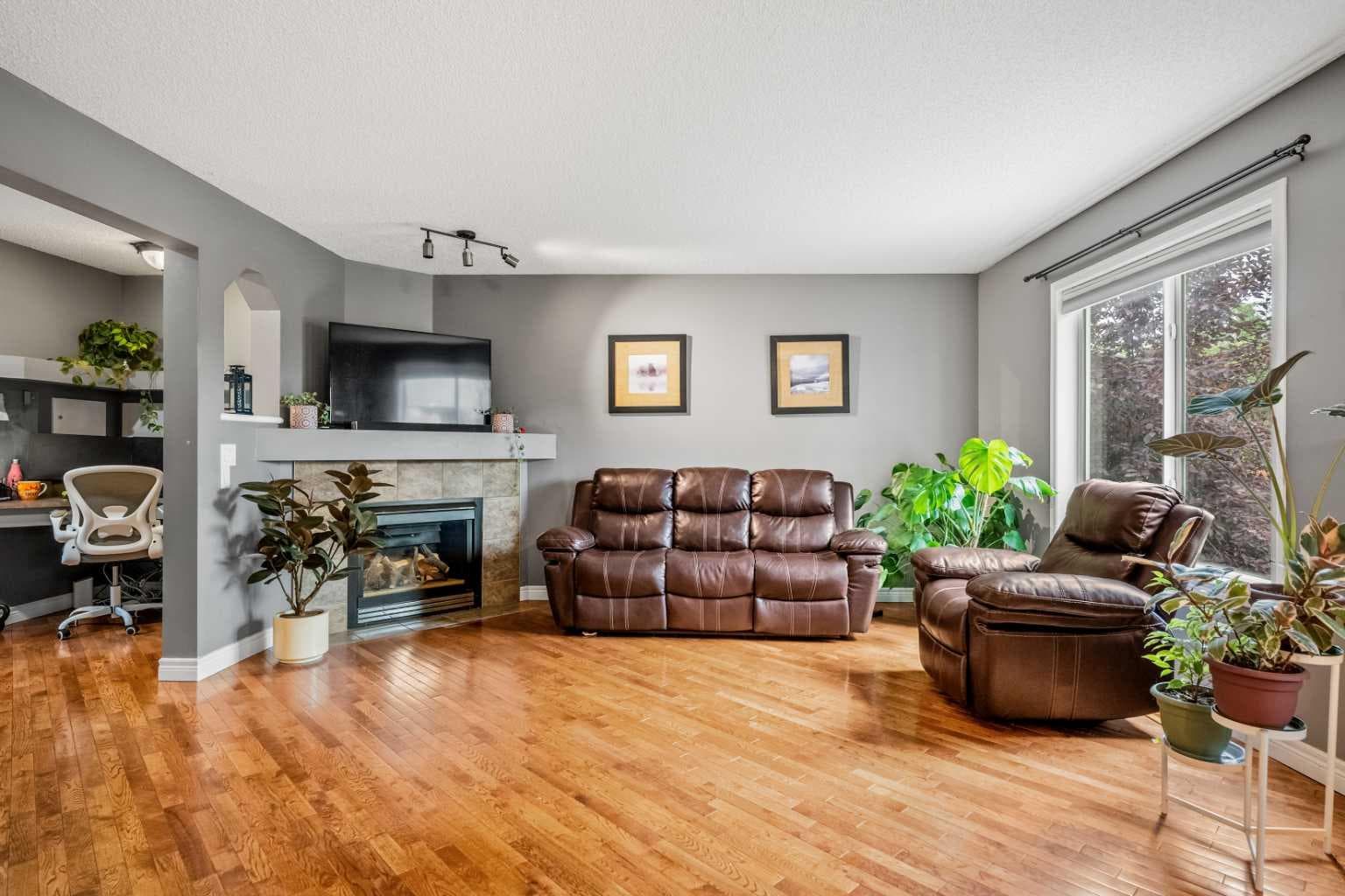163 West Lakeview Passage 
