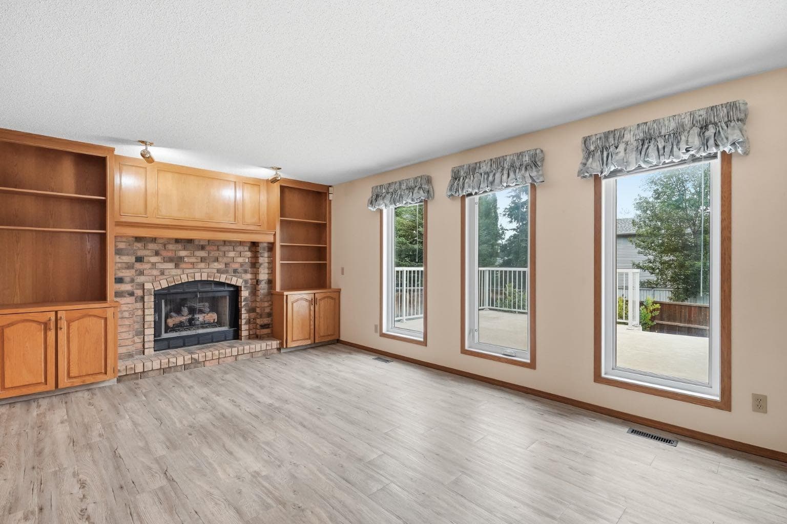 61 Shannon Crescent SW