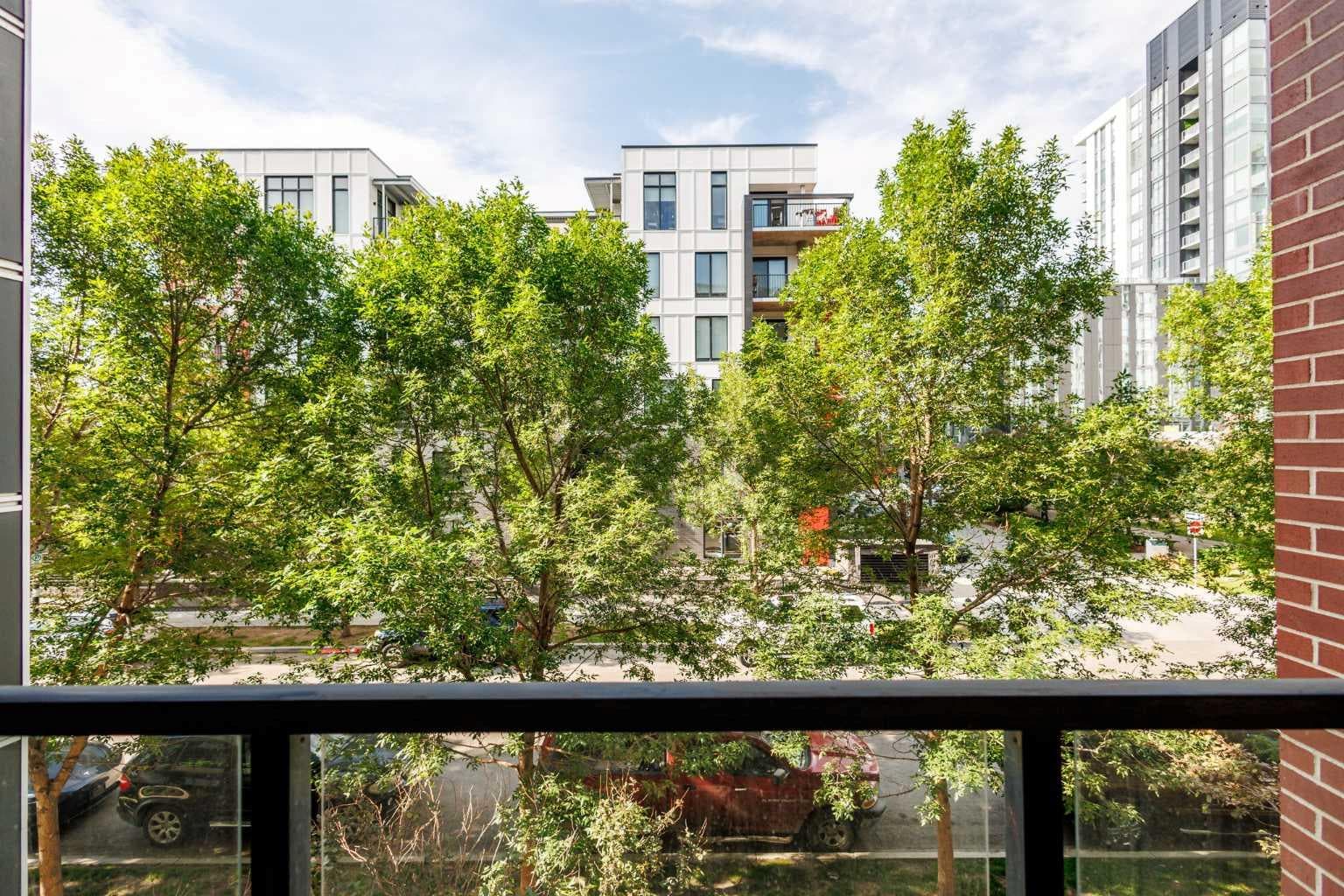 221, 955 MCPHERSON Road NE