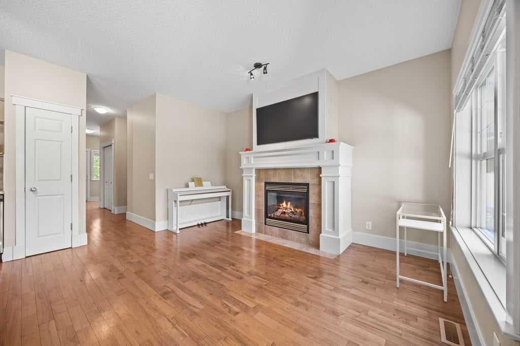 24, 9000 Wentworth Avenue SW