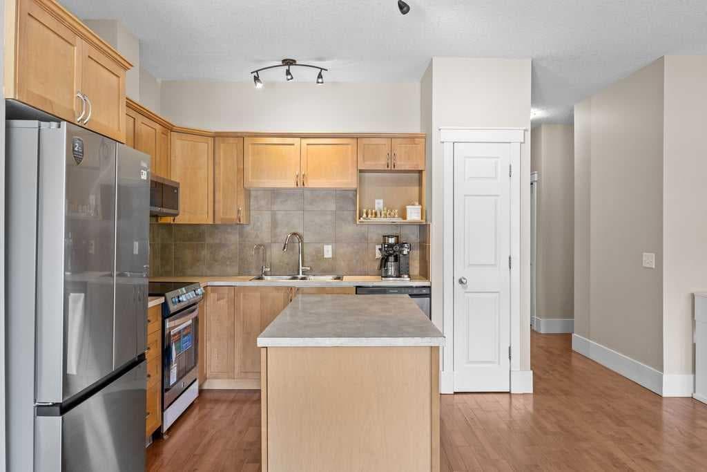 24, 9000 Wentworth Avenue SW