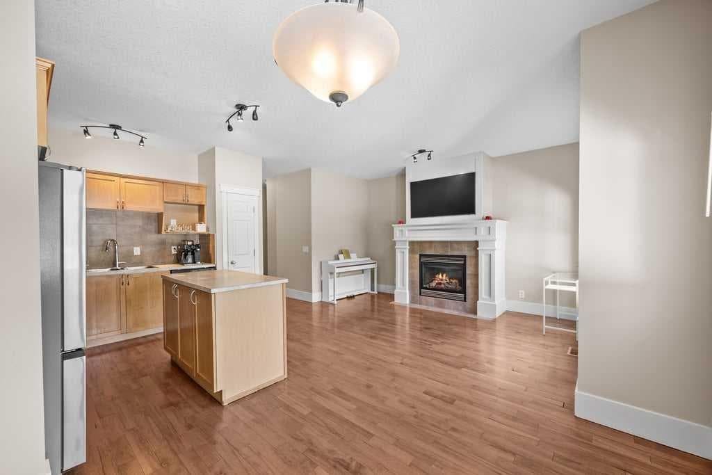 24, 9000 Wentworth Avenue SW