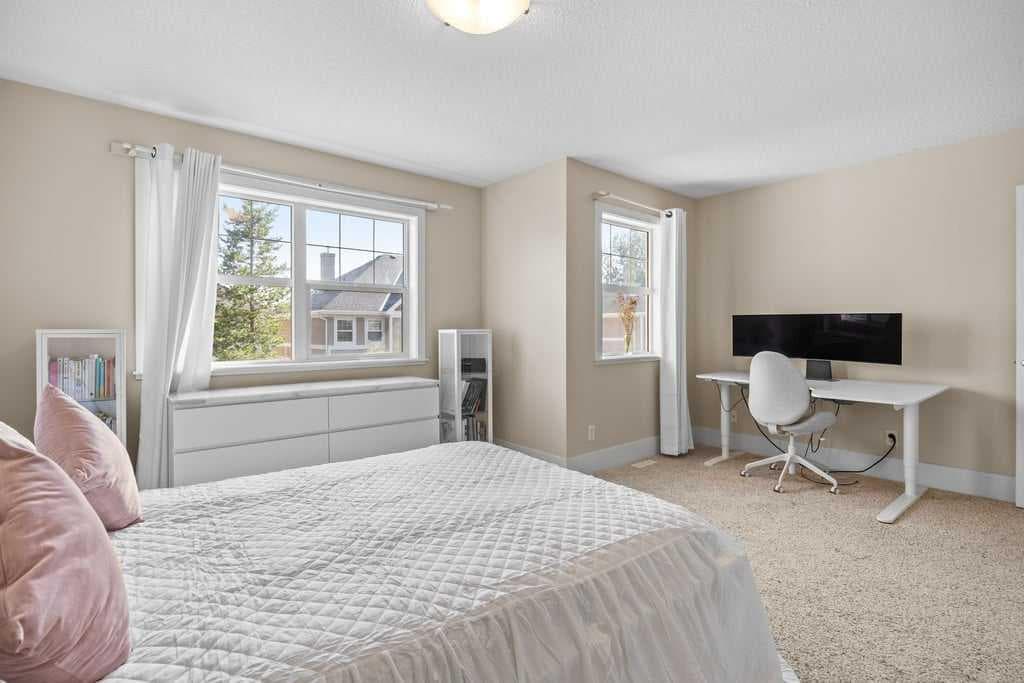 24, 9000 Wentworth Avenue SW
