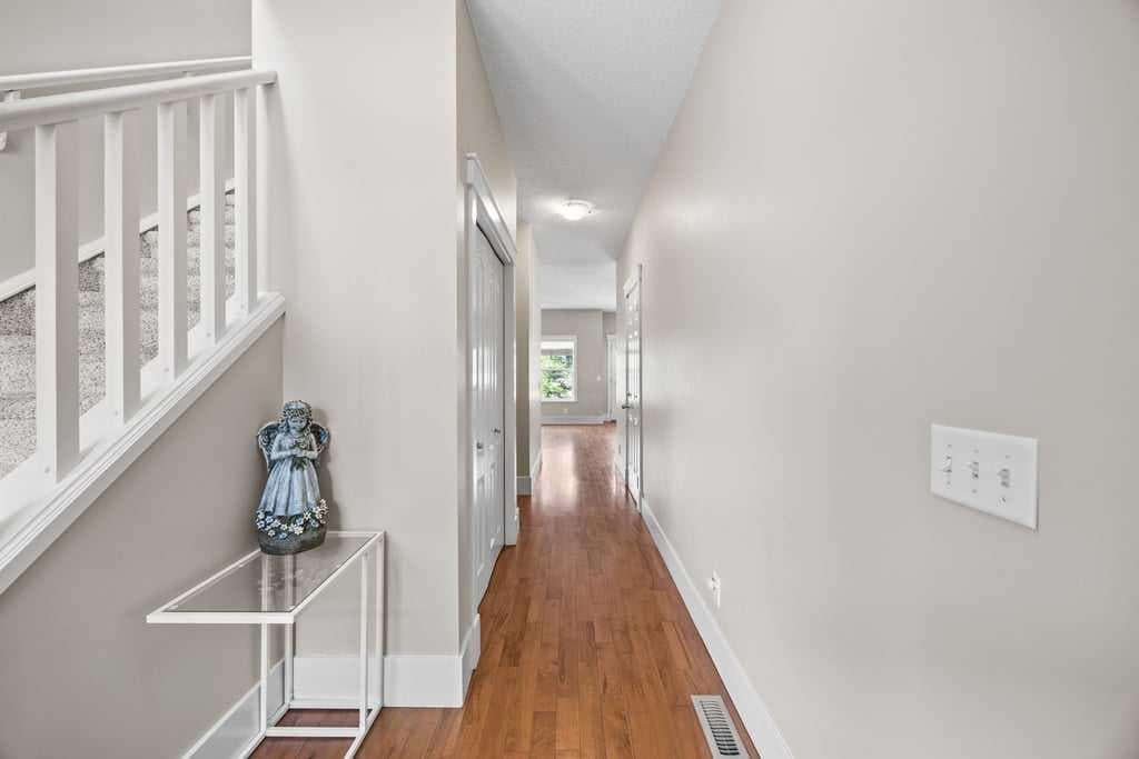 24, 9000 Wentworth Avenue SW