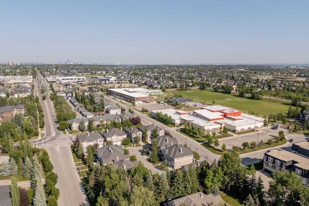 24, 9000 Wentworth Avenue SW